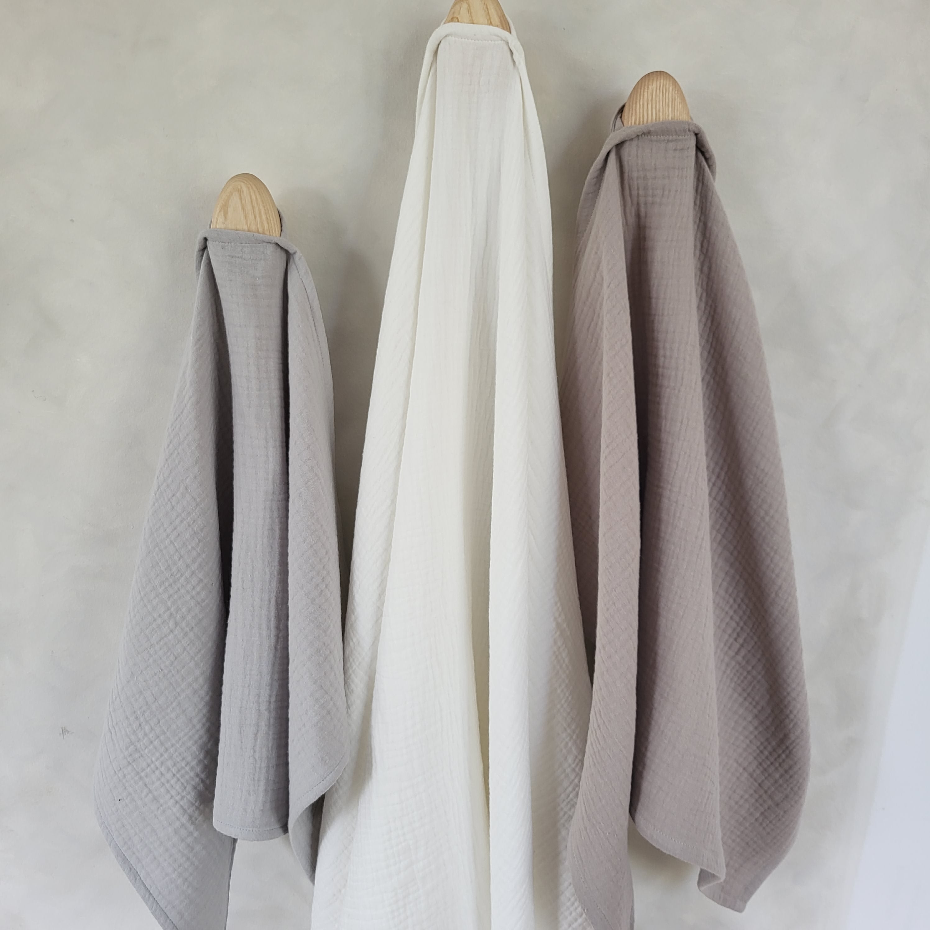 Cotton tea towel for a kitchen I White, pink, beige or grey colors